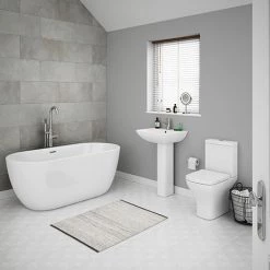 Venice Modern Freestanding Bath Suite