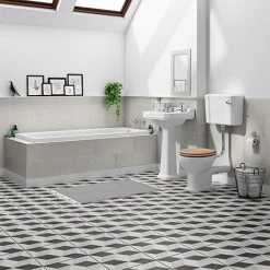 Winchester Traditional Bathroom Suite